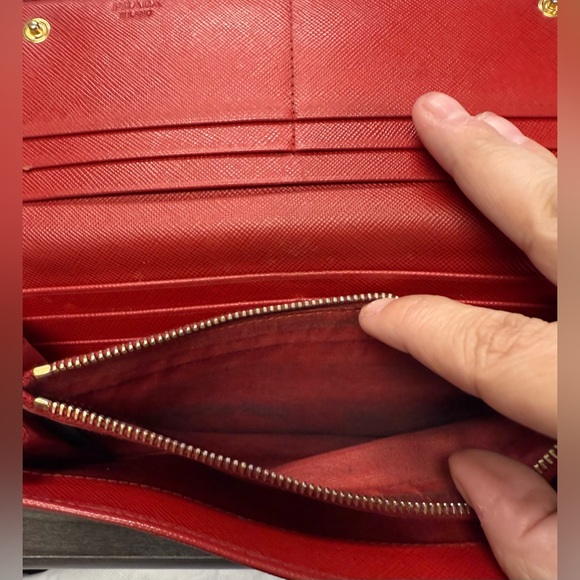 🎀Authentic Prada Trifold Bow Wallet🎀 - Picture 10 of 13